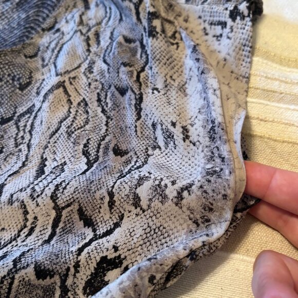 Joie Silk Snake Print Sheath Dress – Black/Grey, Size S, Snap Belt - Picture 4 of 7